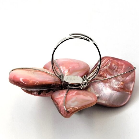 Peach Pink Shell with Freshwater Pearl Bead Asymmetric Flower Adjustable Ring - Picture 5 of 16